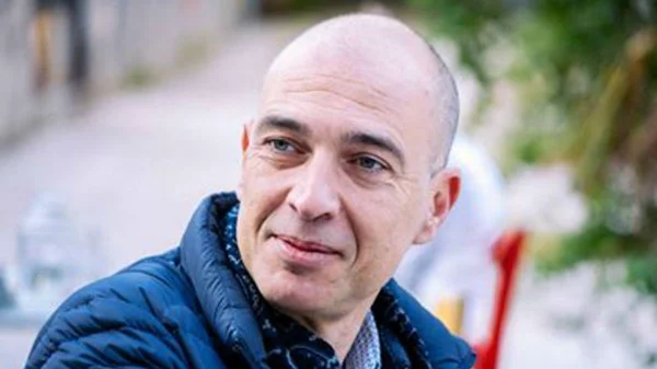 Το Εθνικό καλωσορίζει τον νέο Καλλιτεχνικό Διευθυντή Γιάννη Μόσχο